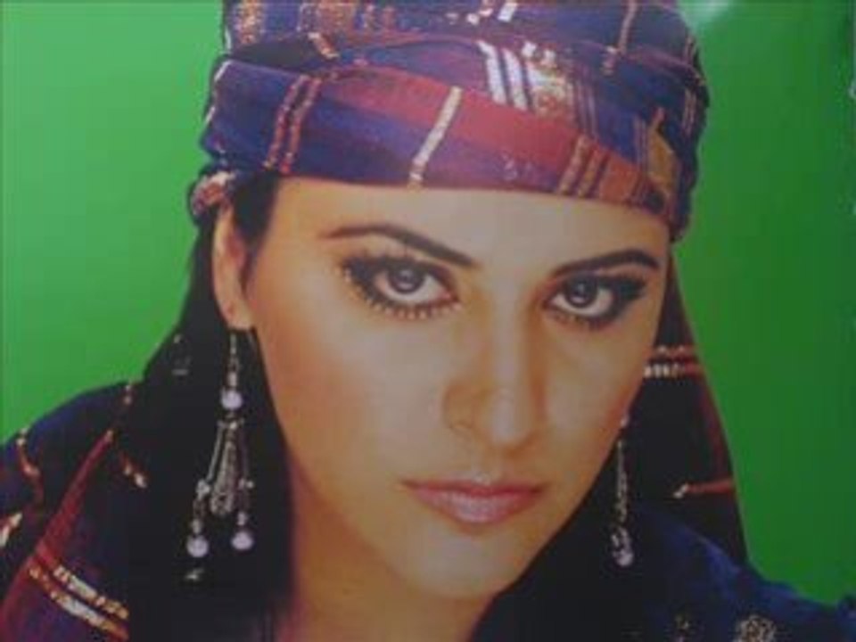 ZARA - Ah şu eller