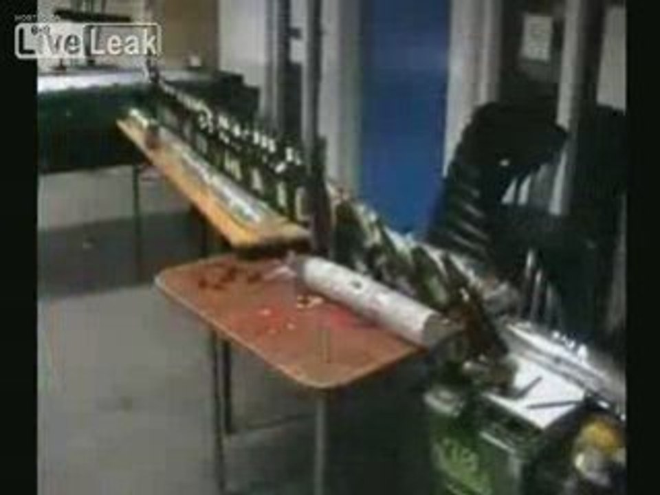 Le Domino des bouteilles de biere !! excellent  !!!!