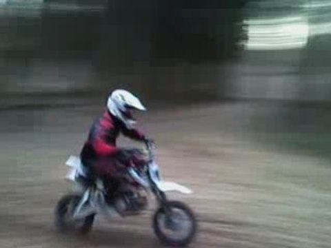 Dirt bike 125 150 ycf en foret