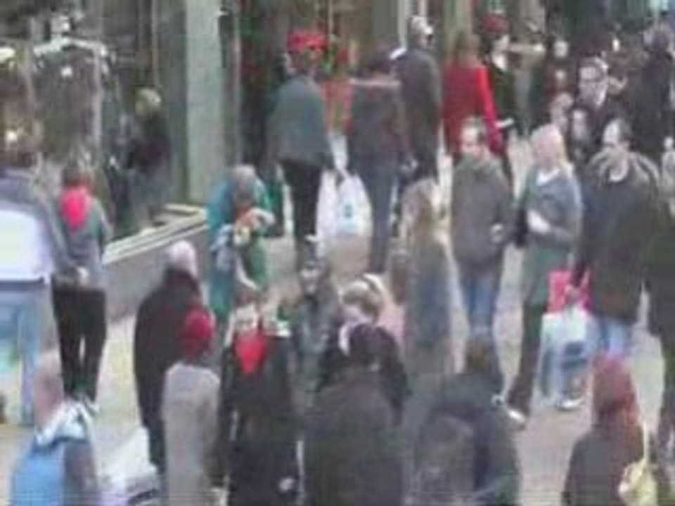 Norwich Puppet Man Rock and Roll Street Dancing is a Hit