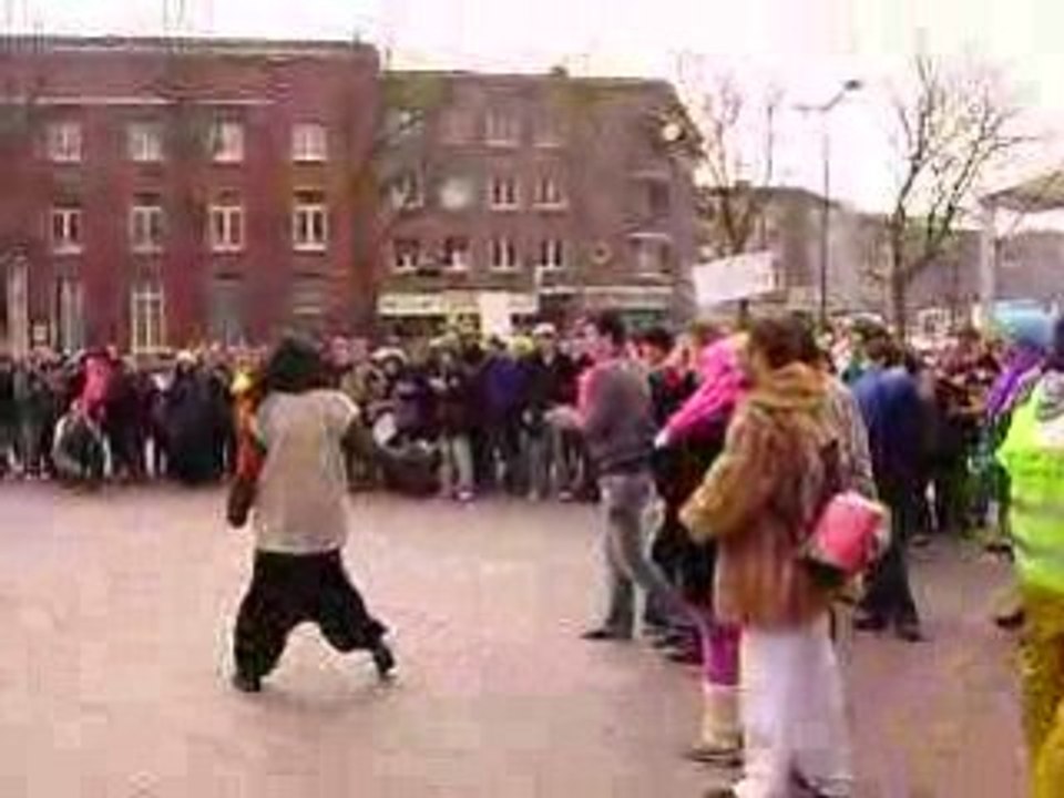 Lancer de chaussure sur la réforme PECRESSE Ulco dunkerque