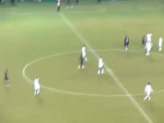 PSG Bordeaux sortie Kezman sifflé (jette son maillot)