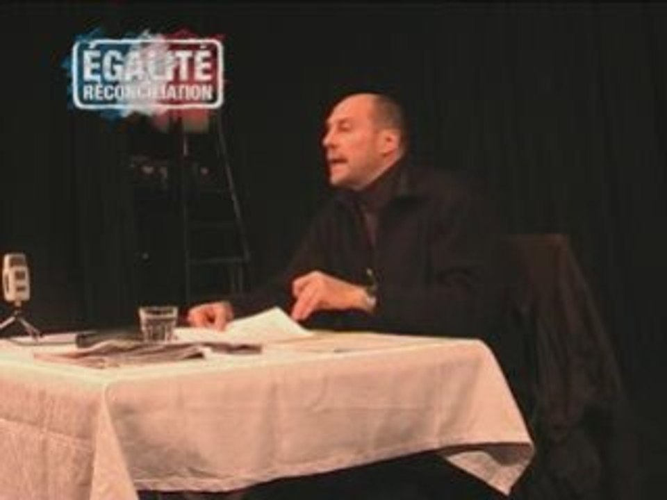 ALAIN SORAL QUITTE LE FRONT NATIONAL