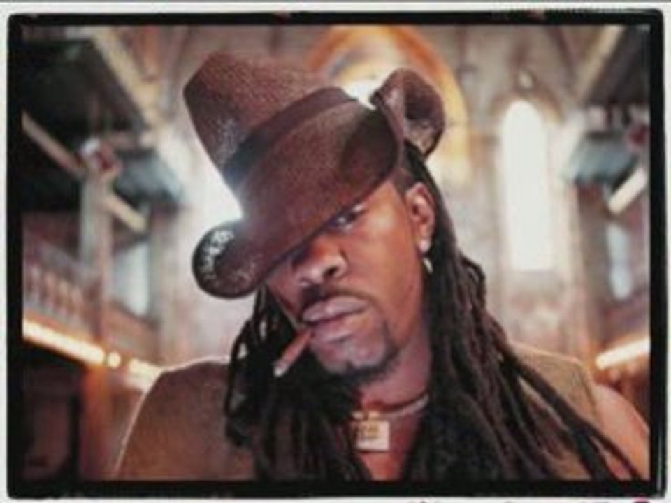 Busta Rhymes feat Estelle - World Go Round