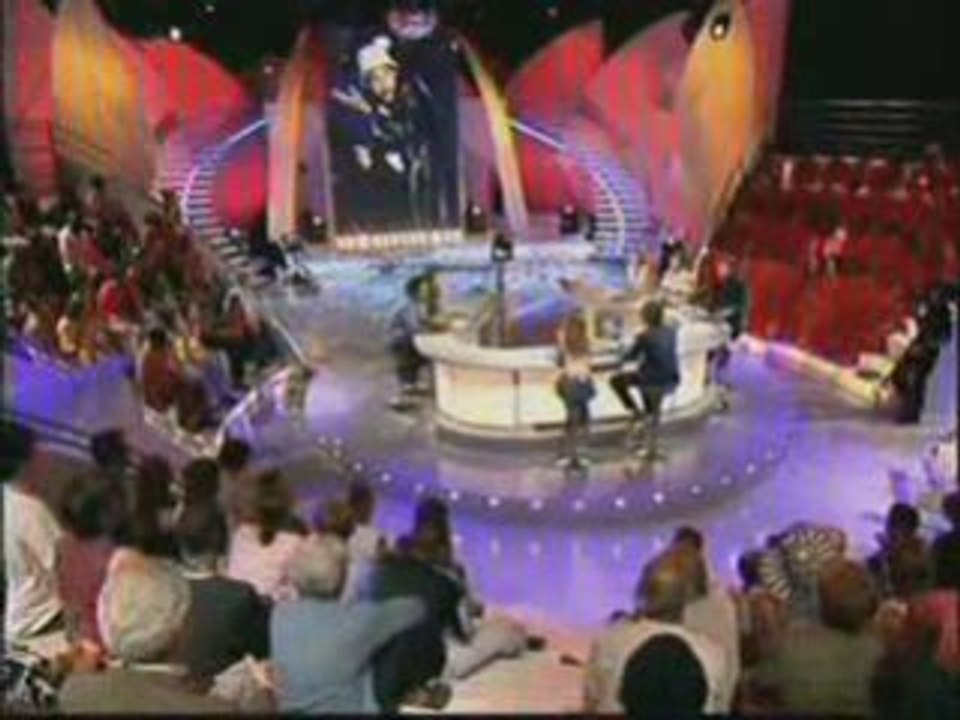 Stéphane Guillon fait la girouette