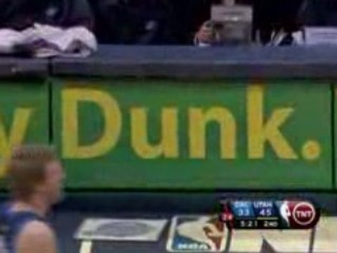 NBA Ronnie Brewer drives through the lane and flushes this o