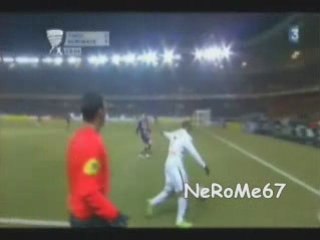 Kezman jette son maillot