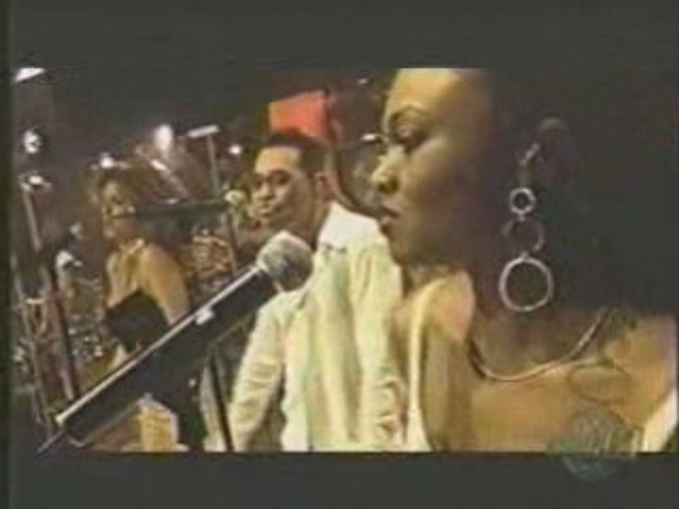 Enrique Iglesias - Love To See You Cry (Musique Plus 2004)