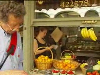 16,000 postal workers 'facing axe'