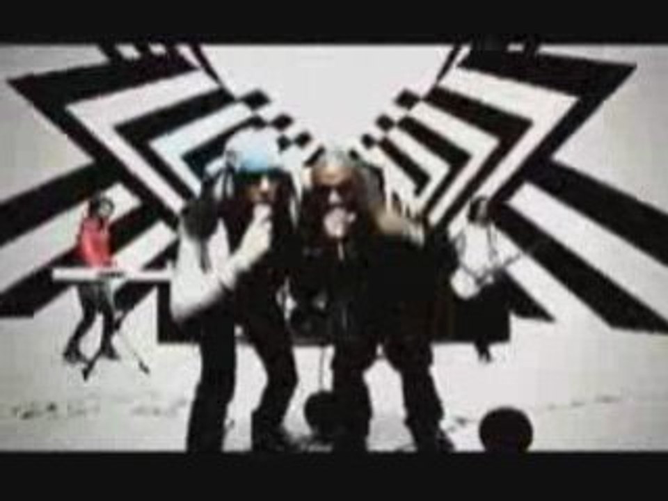 Ron Browz Feat Forever - Jumpin' (Out The Window) (Remix)