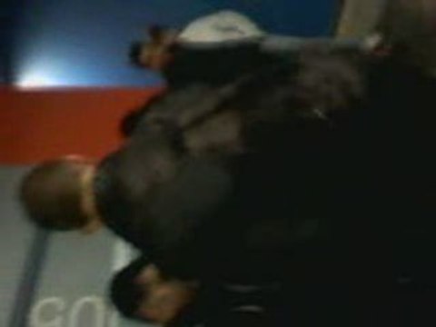 Jte jette des mouchoirs à la gueule, puis rebellion mdr