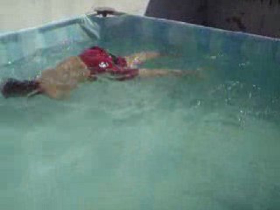 Daniel Banay EL BOTI nadando