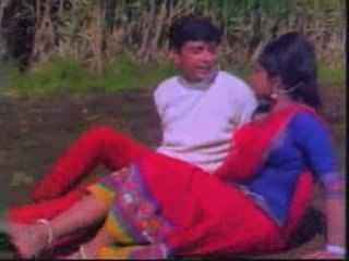 Télécharger la video: Kaan me jhumka (Sawan bhadon 1970)