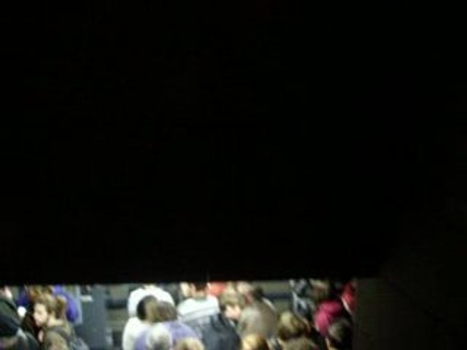 toune d automne dans une file d attente