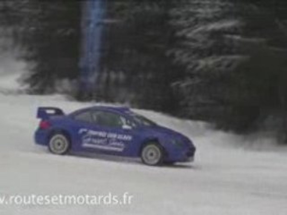 307 WRC sur le circuit de glace de Flaine