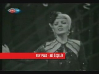 Ayla Dikmen - Zehir Gibi Askin Var