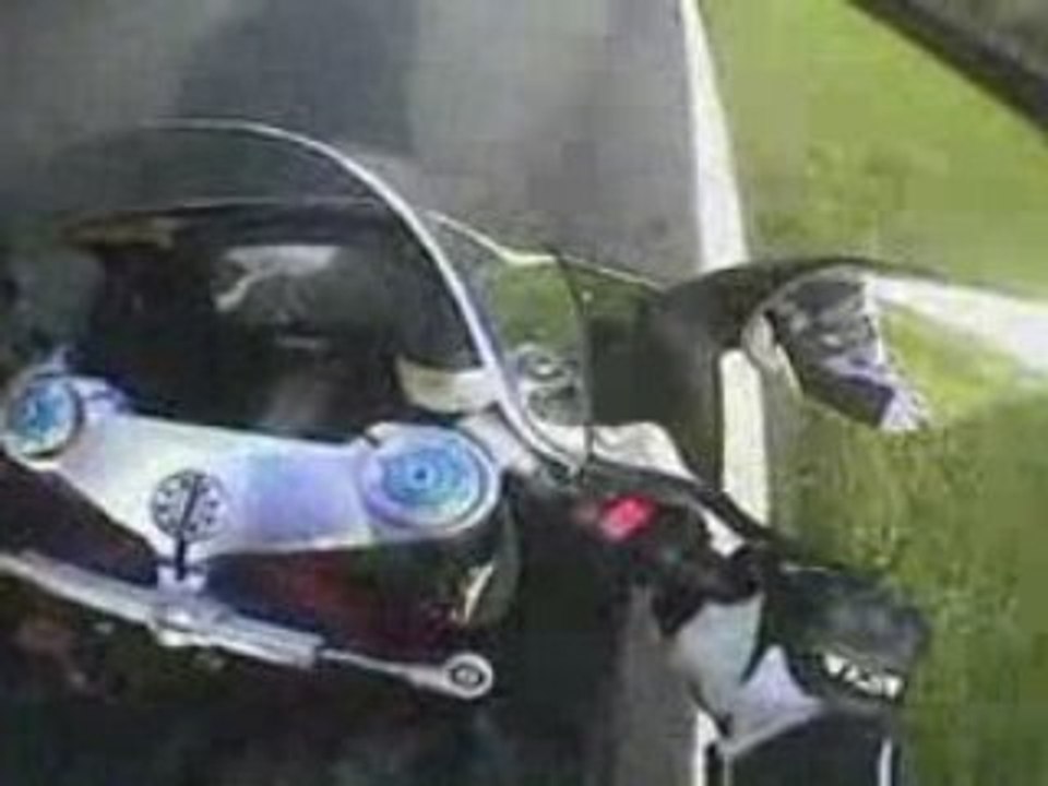 R35 GT-R vs Ducati 1098