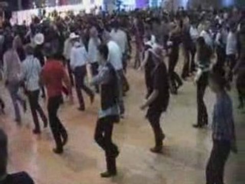 Last Night - SALON COUNTRY CERGY PONTOISE