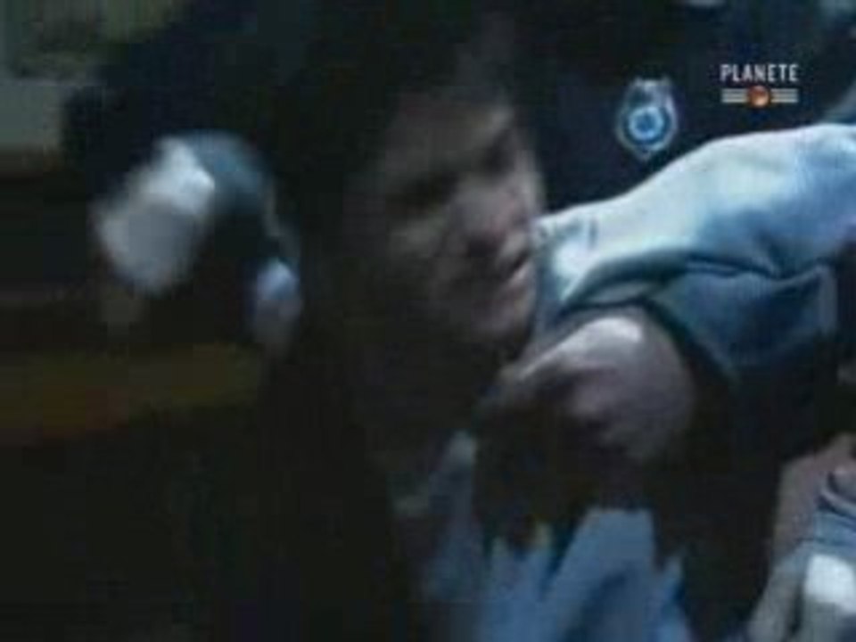 Exorcisme au salon funéraire-hantise (4/7)