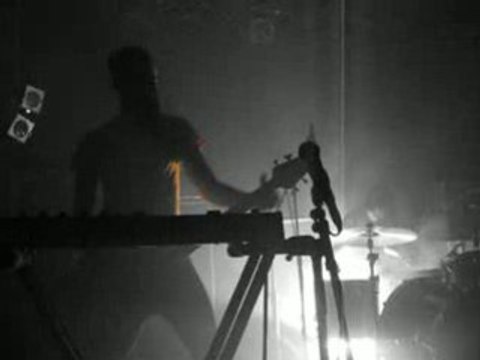 Russian Circles @Mains d'Oeuvres | 10.11.08 D. rides a horse