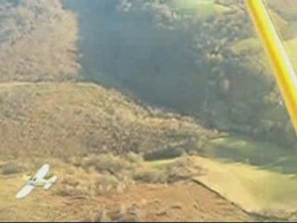 voler en piper j3 au dessus d'Oloron ,et en patrouille.