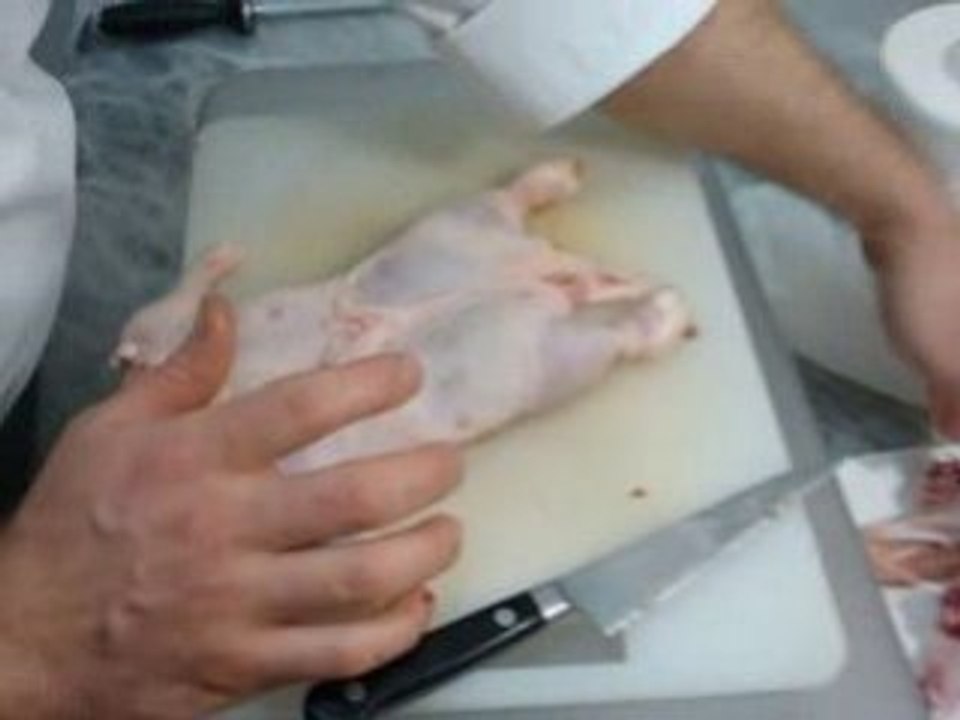 DESHUESAR UN POLLO PARTE 3/3