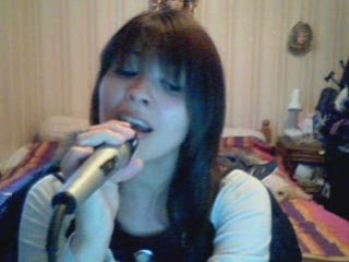 julie chante