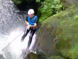 Rappel canyon ravine chaude
