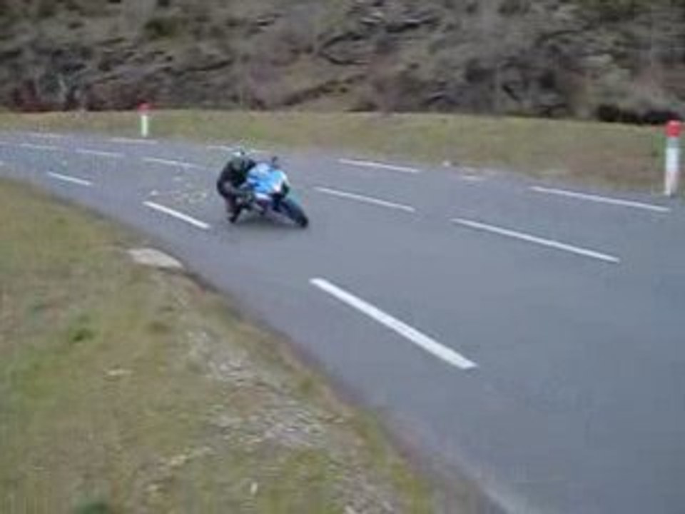 Passages 750 Gsxr avec Sliders Titanes !