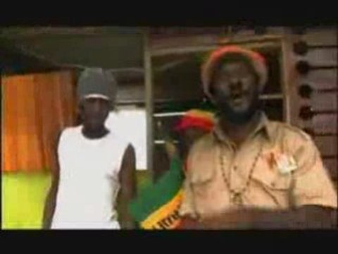 Video Chezidek - Call Pon Dem