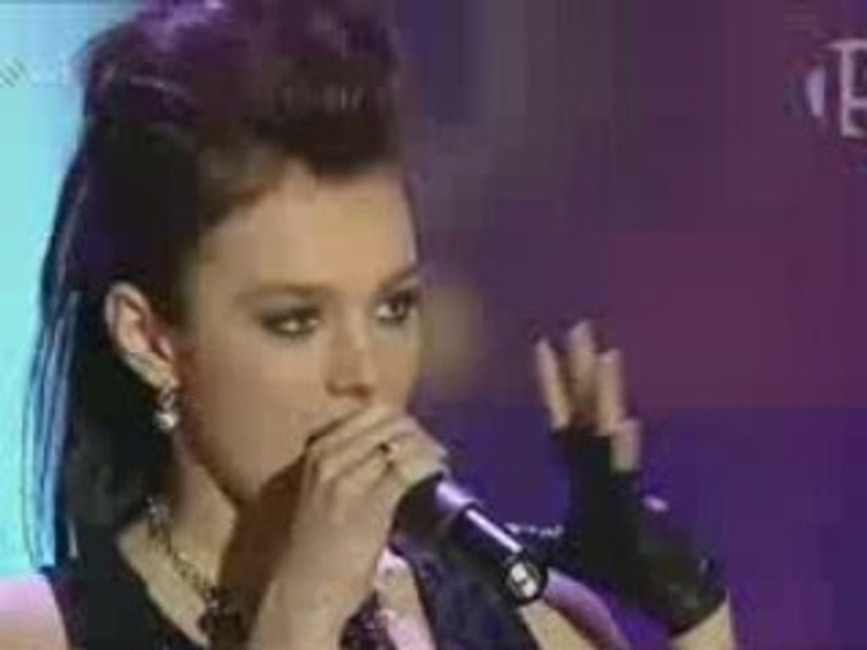 Ewa Farna - Sleeping In My Car