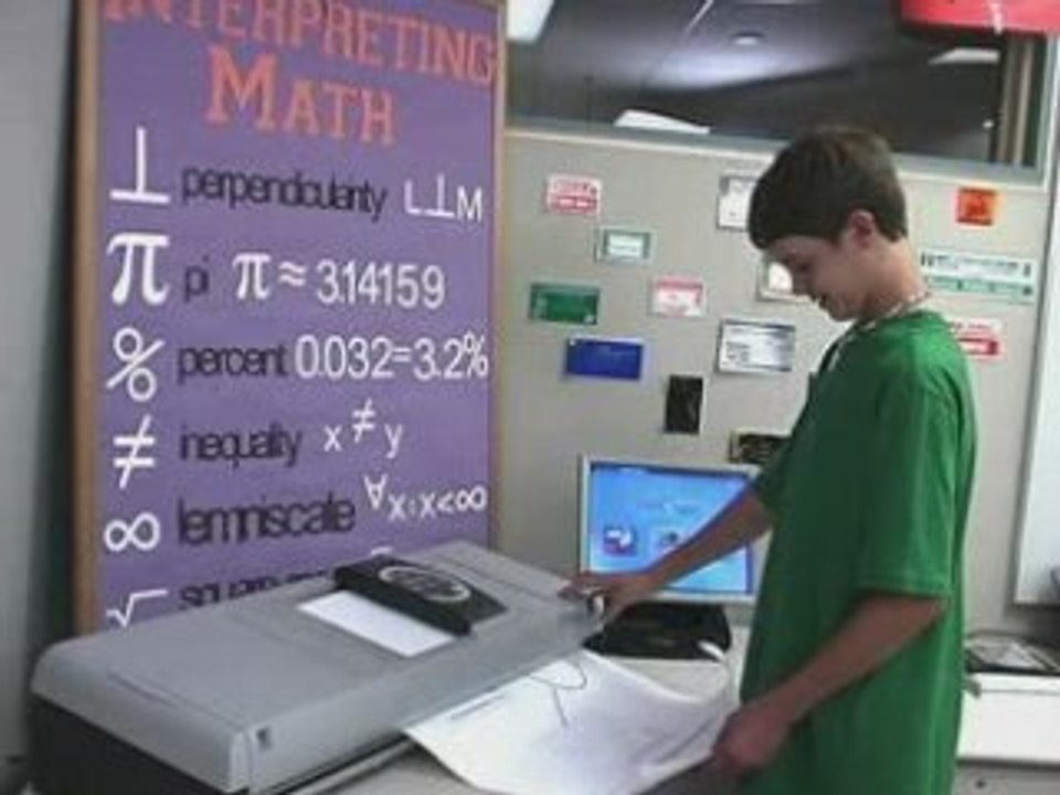 VariQuest Poster Maker 3600