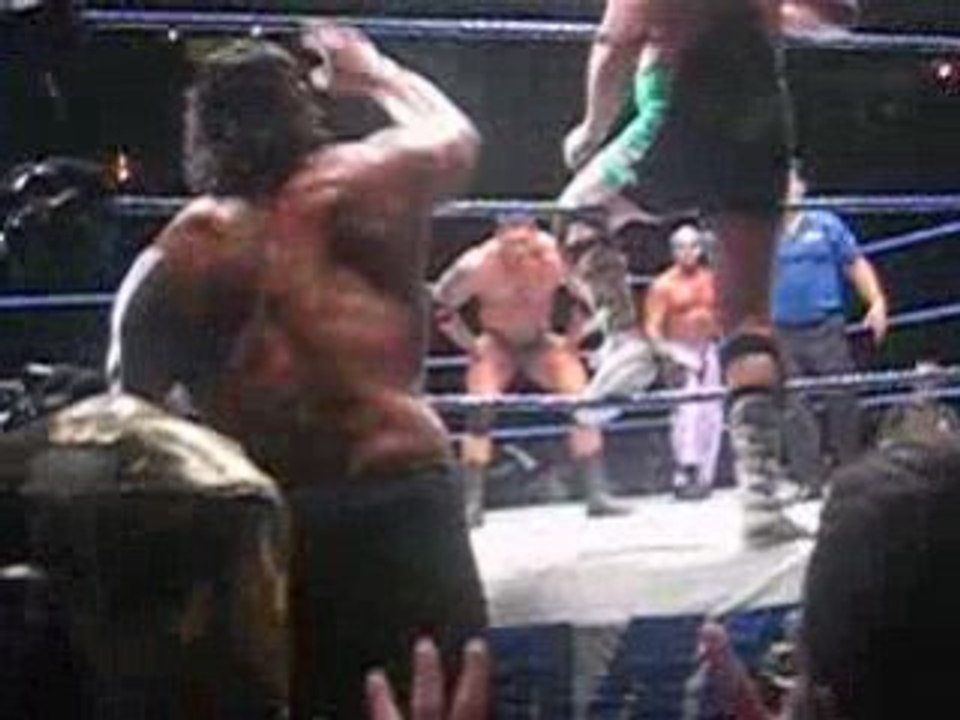 Batista & Rey Mysterio vs Finlay & The Great Khali 7/11
