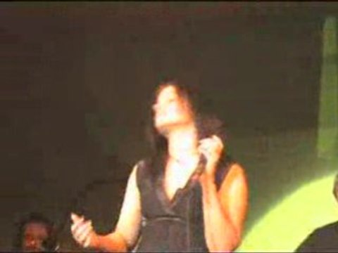 erika chante je sais pas de céline dion