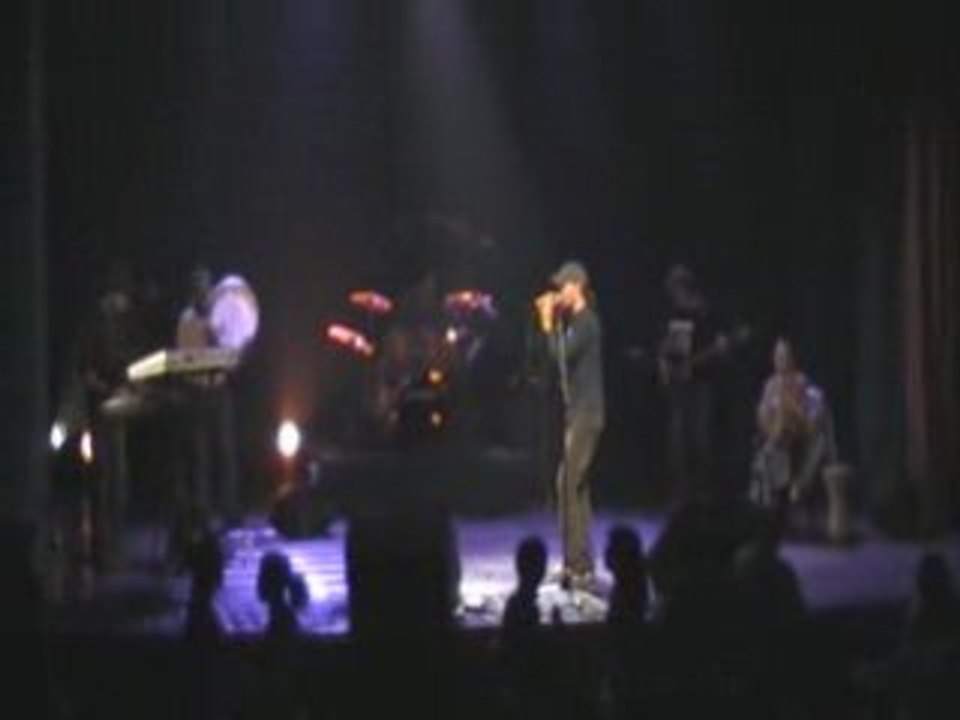 MAKHLOUF NE ME QUITE PAS