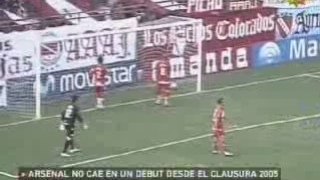 Argentinos Juniors 0-2 Arsenal (Goles de Leguizamón y Yacuzz