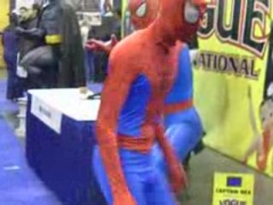New York Comic Con 2009 - Chris's POV - Clip #4