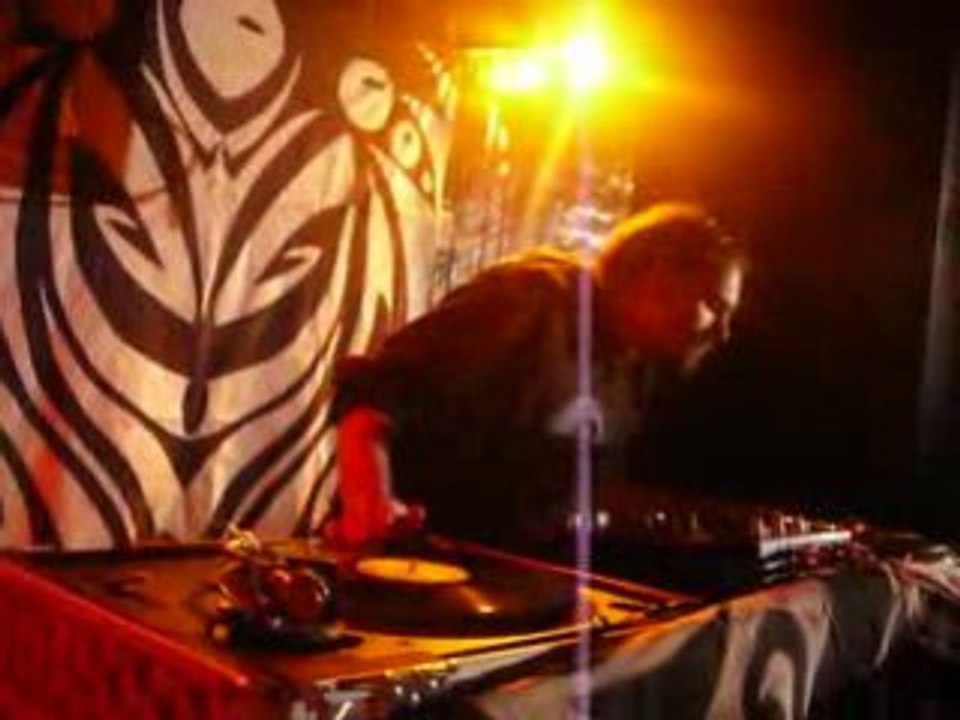 Harfang Minimal Orange Mecanik 2 As'TeK