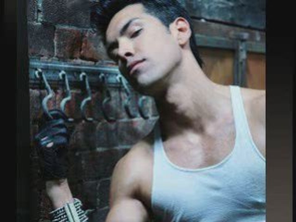 Oscar Loya - Make you over(Eurovision 2009 Germany)