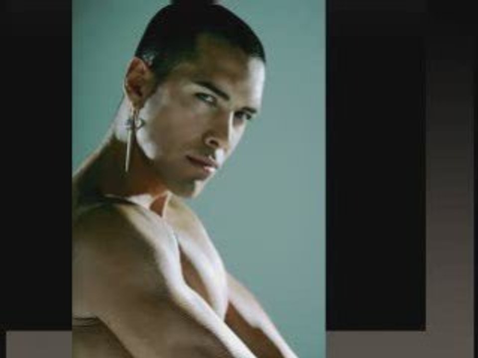 Oscar Loya - In your shadow spanish(Eurovision 2009 Germany)