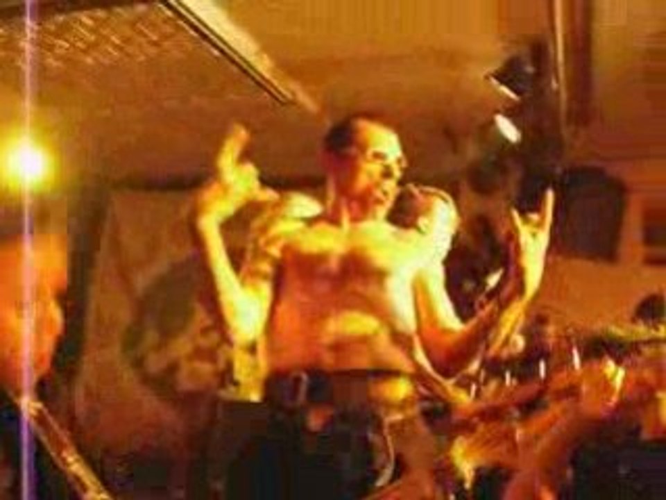 The Real McKenzies - Bitch off the money