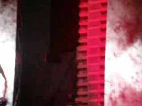 Lady Gaga - Poker Face (Live @ Zénith de Paris 08/02/09)