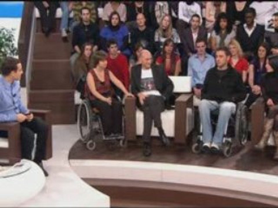 Son handicap n'empêchera pas notre amour (2-3)