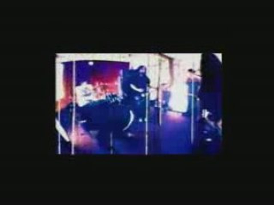 Original composition ( Hurry up ) Les images sont tirées de plusieurs clips vidéos