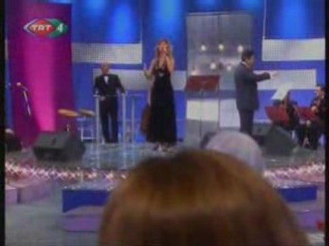 Elif Güresçi Beni sana baglayan gözlerinin rengidir