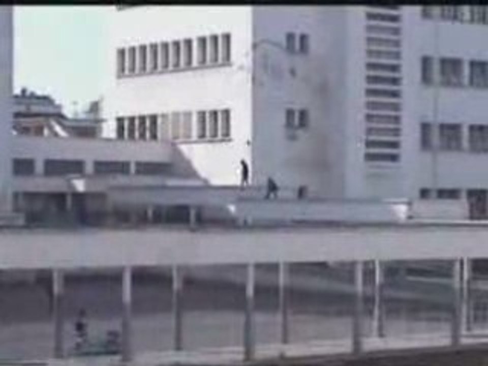القرص الدي فجر غضب جلالة الملك و المجتمع المغربي.3/5