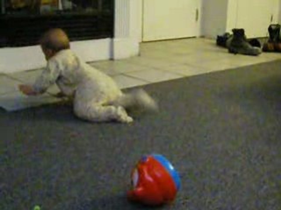 Je marche à 4  pattes le 5 février 2008