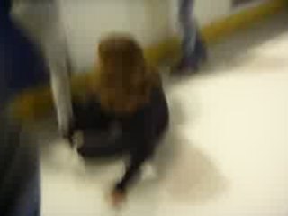 Gamelle a la patinoire