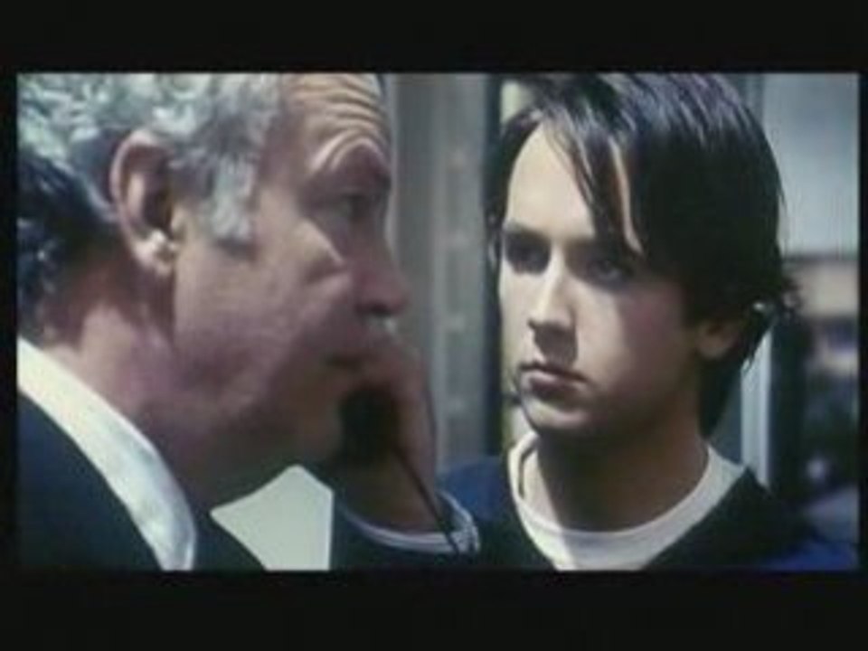 Invisible Bande-Annonce VF