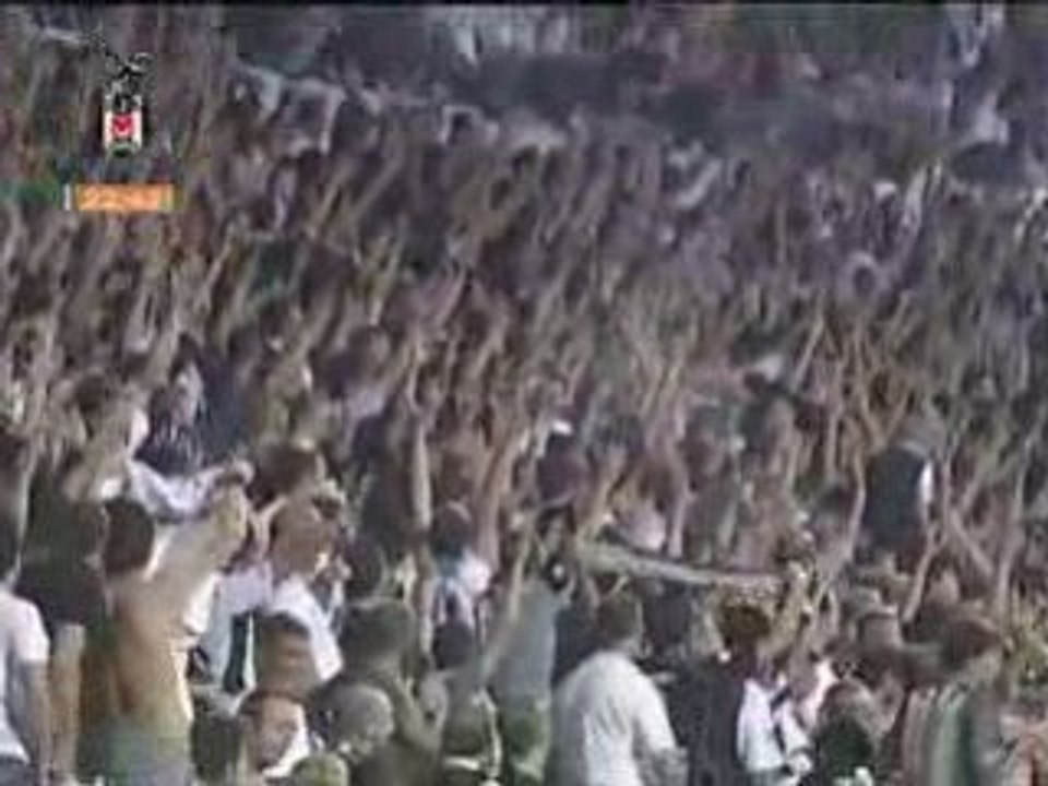 Besiktas çArsi musalla tasi muthis taraftar!!